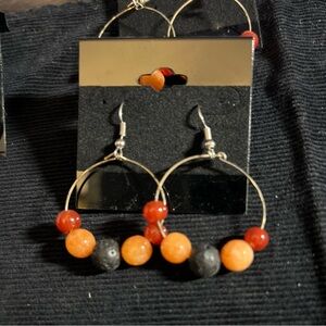 Essential Diffuser Hoop Earrings black & coral agate beads and stones Han…